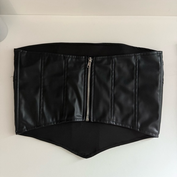 Black Faux Leather Corset Top Size Large - Picture 2 of 4